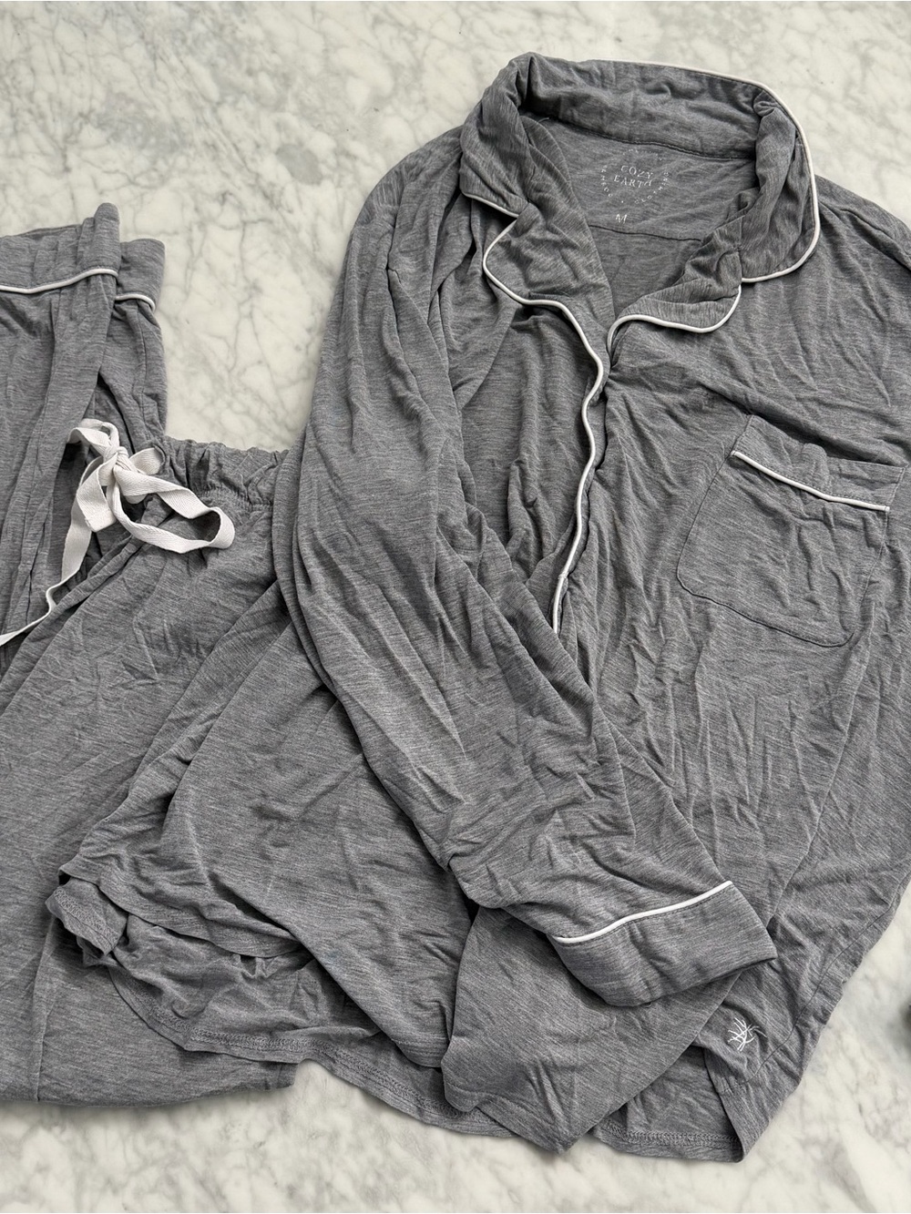 Women's Cozy Earth Gray Long-Sleeve Pajama Set with White Piping